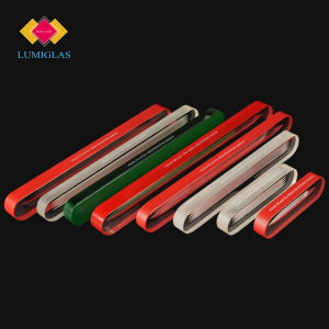 alkali-resisting level gauge glass installed on tank